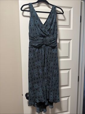London Times Teal and Black Sleeveless V-Neck Twist-Front Midi Dress